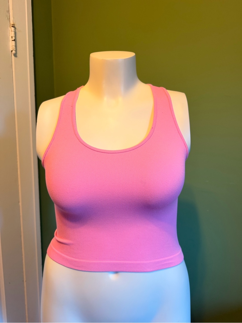 Seamless Ribbed Crop Tank Top - Pink
